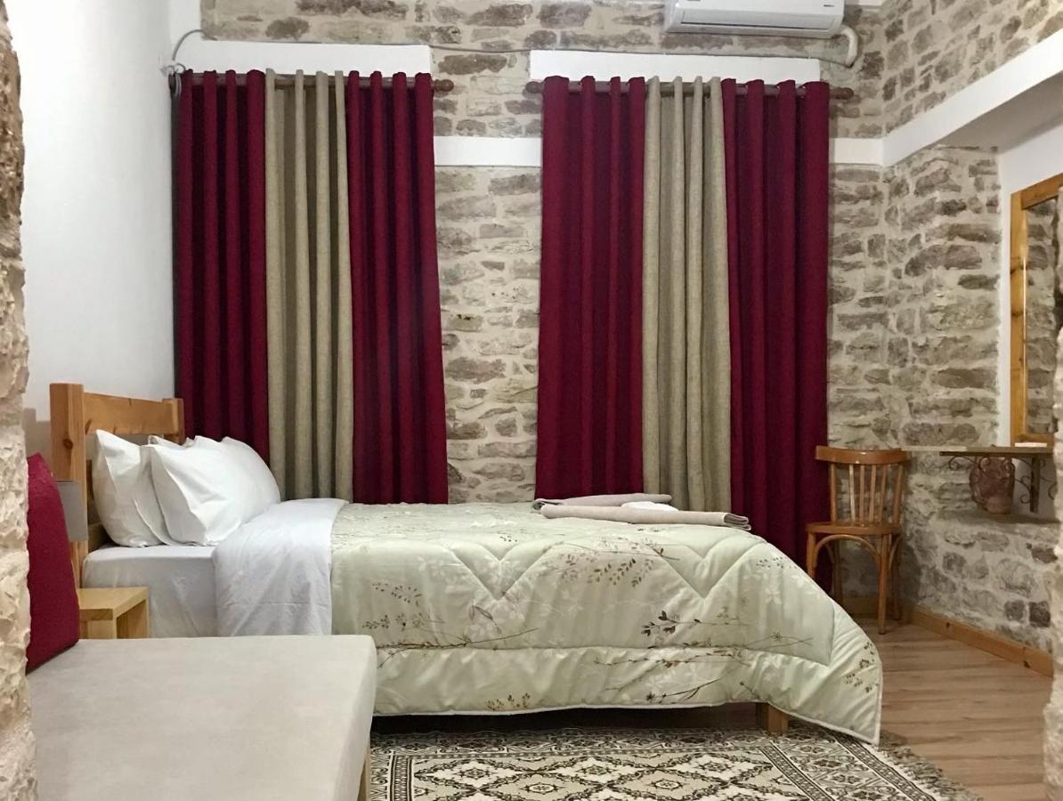 Vila Eri Гирокастра Экстерьер фото