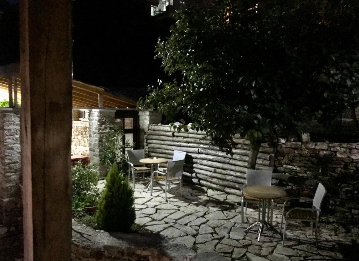 Vila Eri Гирокастра Экстерьер фото