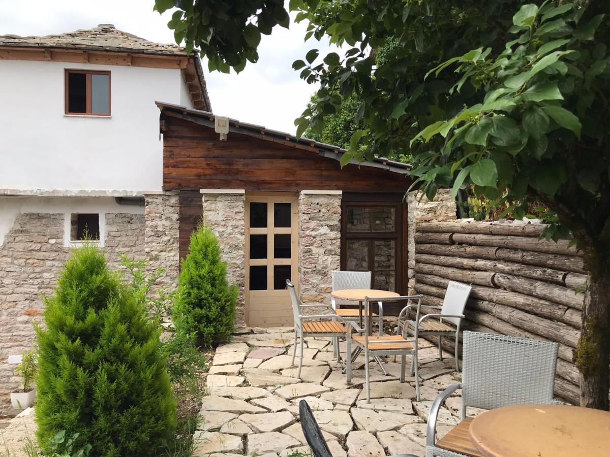 Vila Eri Гирокастра Экстерьер фото