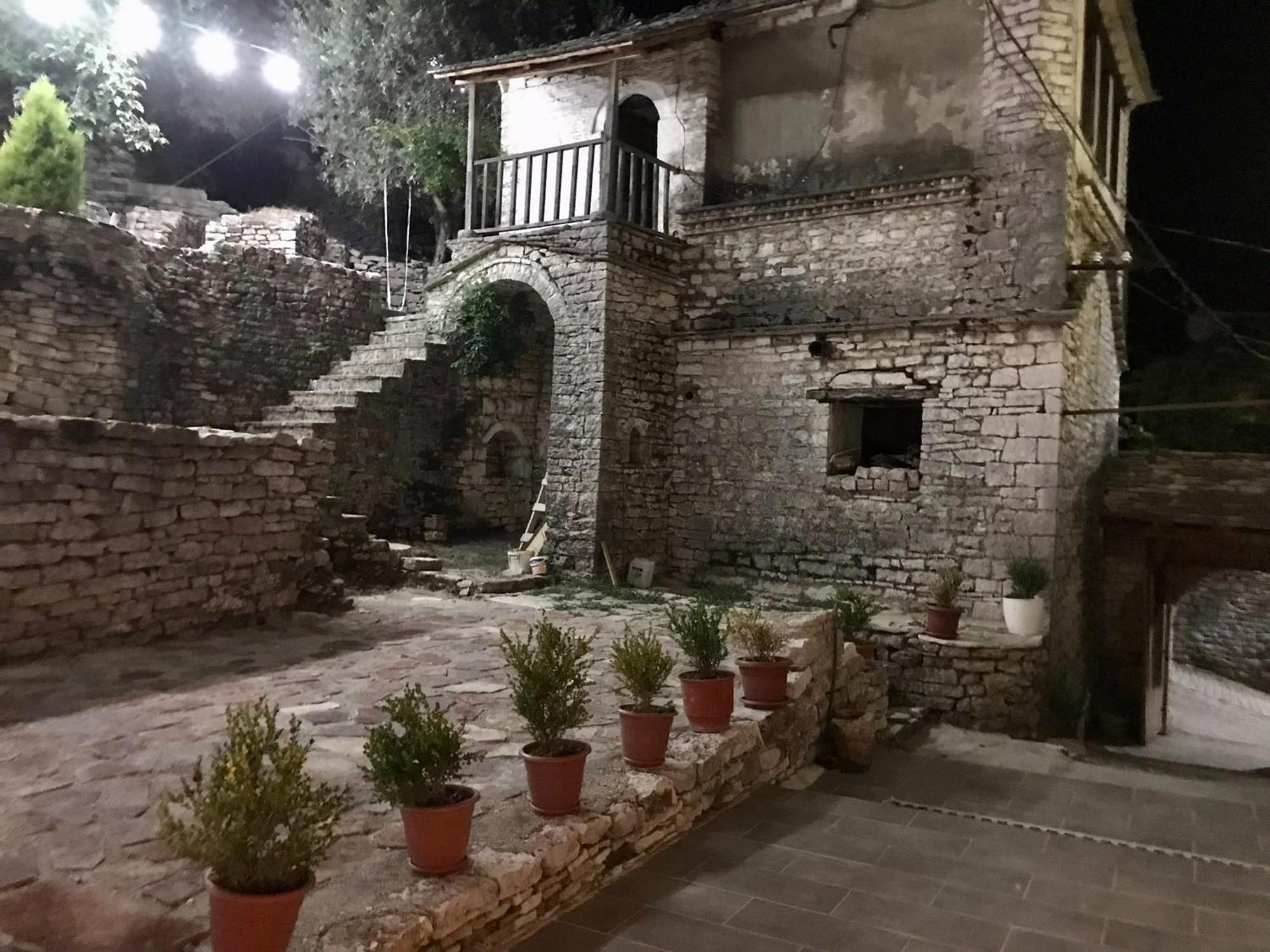 Vila Eri Гирокастра Экстерьер фото